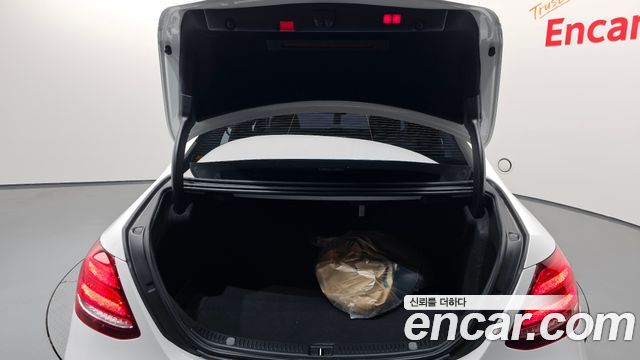 Mercedes-Benz E-Class E220d Avantgarde