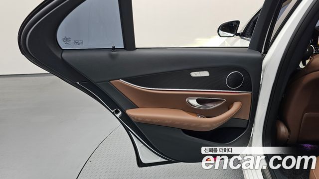 Mercedes-Benz E-Class E220d Avantgarde