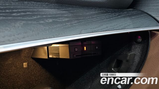 Mercedes-Benz E-Class E220d Avantgarde