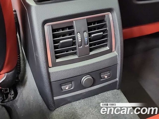 BMW 3-Series 330i M Sport Shadow