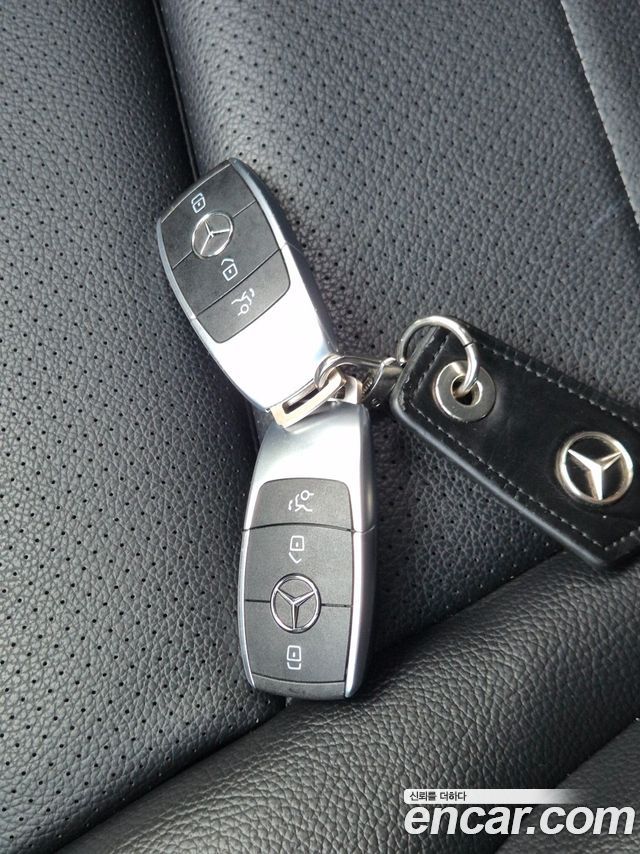 Mercedes-Benz EQC EQC400 4MATIC
