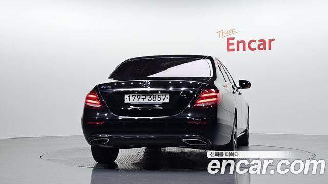 Mercedes-Benz E-Class E250 Avantgarde