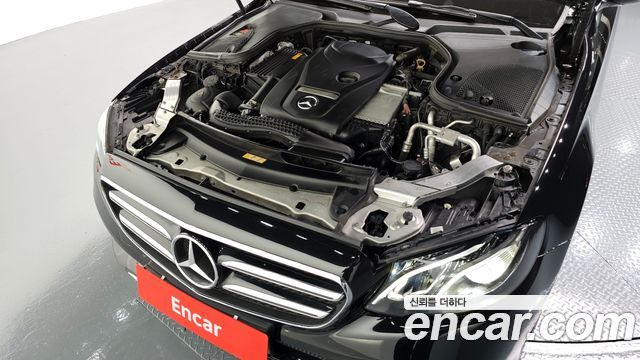 Mercedes-Benz E-Class E250 Avantgarde