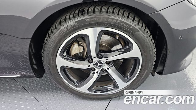 Mercedes-Benz E-Class E250 Avantgarde