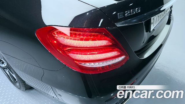 Mercedes-Benz E-Class E250 Avantgarde