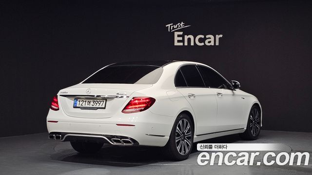 Mercedes-Benz E-Class E220d Avantgarde