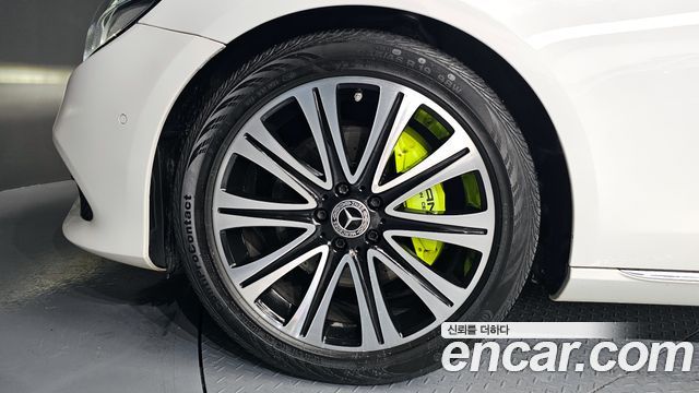 Mercedes-Benz E-Class E220d Avantgarde