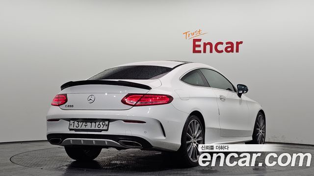 Mercedes-Benz C-Class C200 Coupe