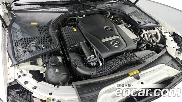 Mercedes-Benz C-Class C200 Coupe