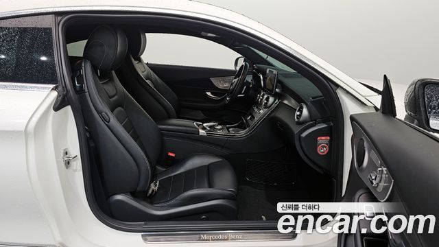 Mercedes-Benz C-Class C200 Coupe