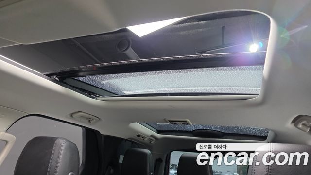 Land Rover Discovery 3.0 TD6 HSE