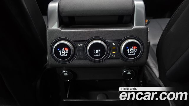 Land Rover Discovery 3.0 TD6 HSE