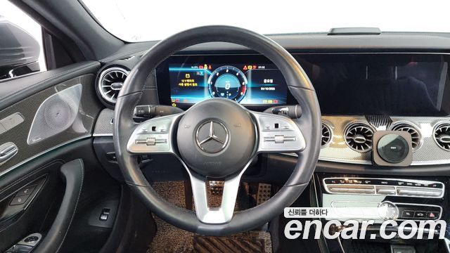 Mercedes-Benz CLS-Class CLS300d AMG Line