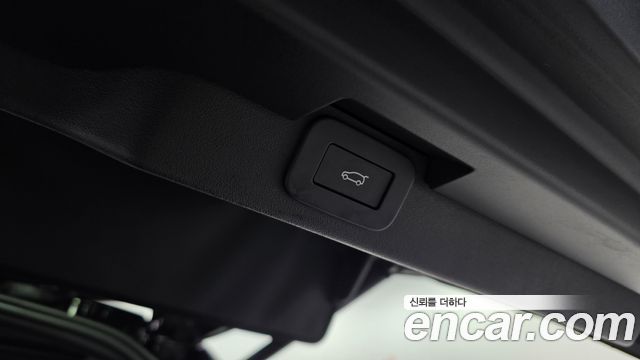 Land Rover Discovery P360 Dynamic HSE