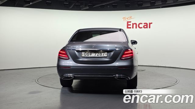 Mercedes-Benz E-Class E220d 4MATIC Exclusive