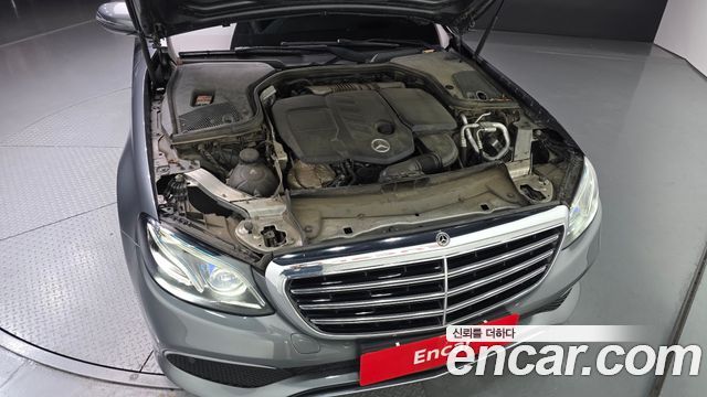 Mercedes-Benz E-Class E220d 4MATIC Exclusive