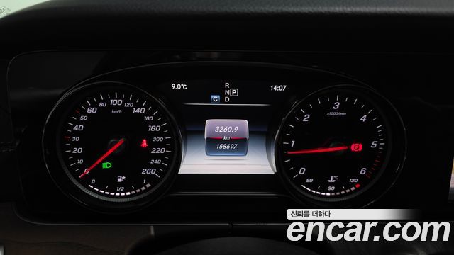 Mercedes-Benz E-Class E220d 4MATIC Exclusive