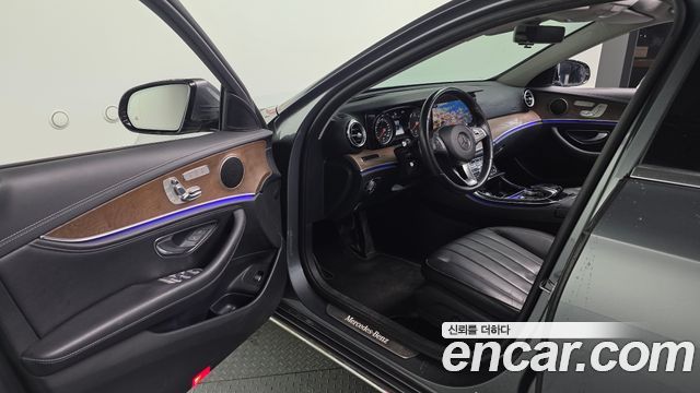 Mercedes-Benz E-Class E220d 4MATIC Exclusive