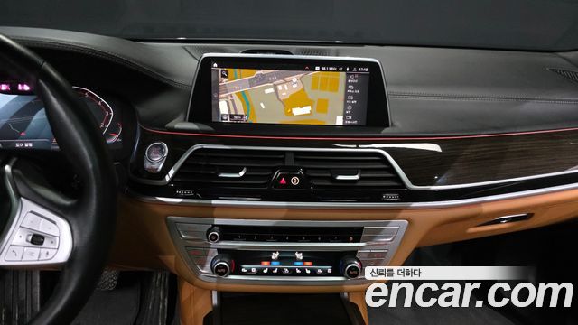 BMW 7-Series 740i Design Pure Excellence