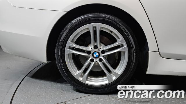 BMW 5-Series 520d xDrive M Aero Dynamic