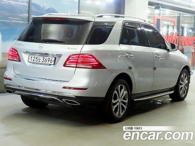 Mercedes-Benz GLE-Class GLE250 d 4MATIC