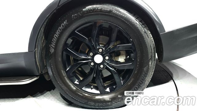 Land Rover Discovery 2.0 SD4 SE