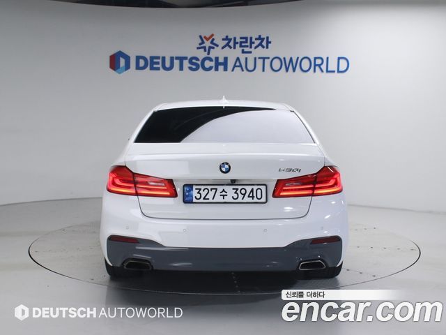 BMW 5-Series 530i M Sport Package Plus