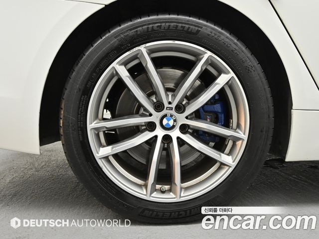BMW 5-Series 530i M Sport Package Plus