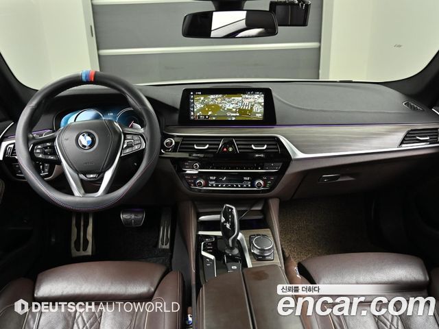 BMW 5-Series 530i M Sport Package Plus