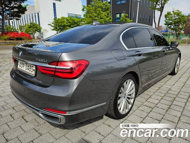 BMW 7-Series 740Li xDrive