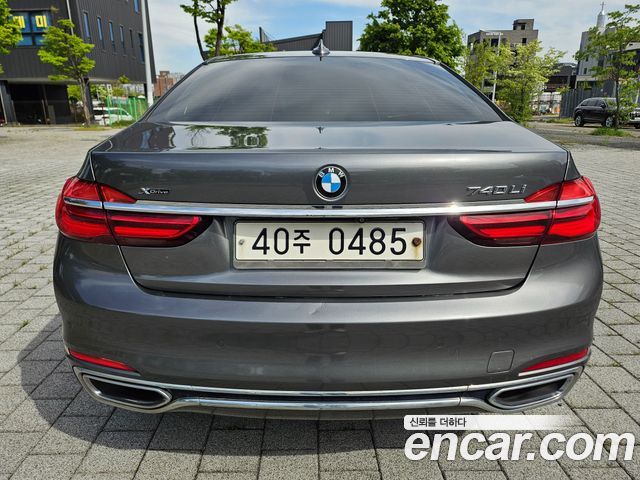 BMW 7-Series 740Li xDrive