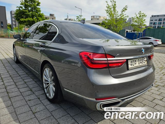 BMW 7-Series 740Li xDrive
