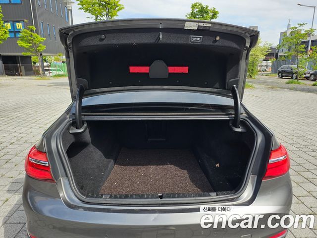 BMW 7-Series 740Li xDrive