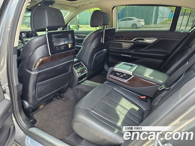 BMW 7-Series 740Li xDrive