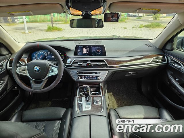 BMW 7-Series 740Li xDrive