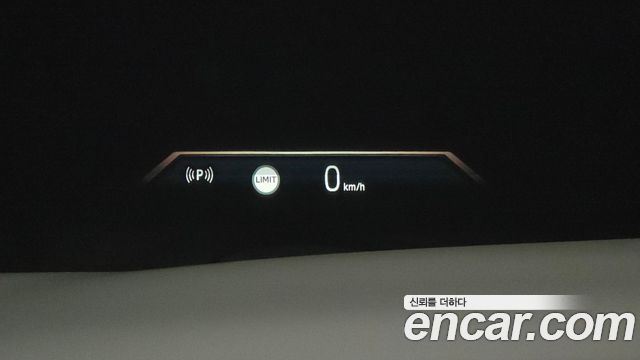 BMW 7-Series 750e xDrive Design Pure Excellence