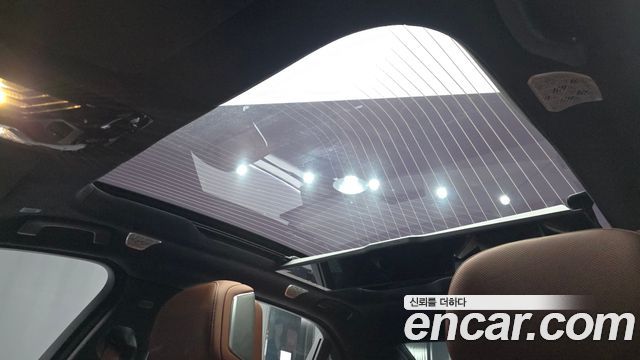BMW 7-Series 750e xDrive Design Pure Excellence