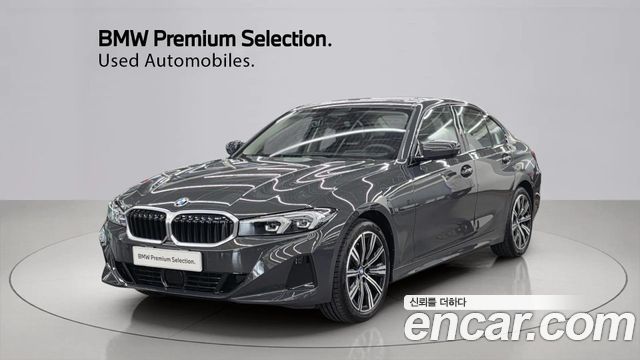 BMW 3-Series 320i