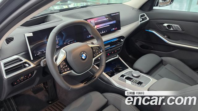 BMW 3-Series 320i