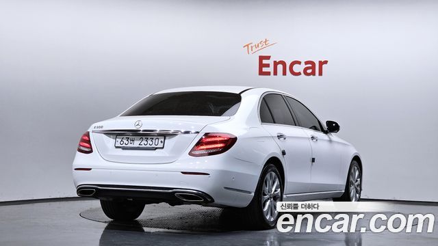 Mercedes-Benz E-Class E300 Exclusive