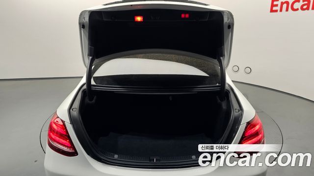 Mercedes-Benz E-Class E300 Exclusive
