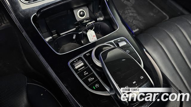 Mercedes-Benz E-Class E300 Exclusive