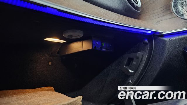 Mercedes-Benz E-Class E300 Exclusive
