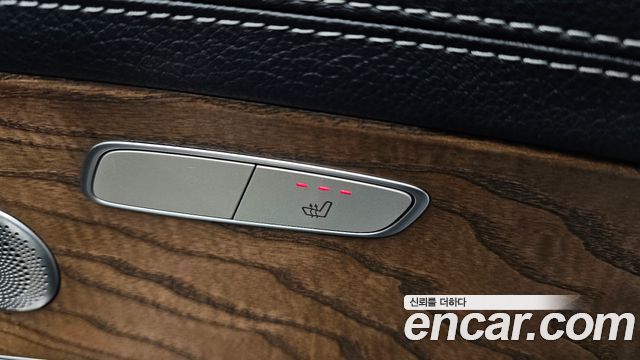 Mercedes-Benz E-Class E300 Exclusive