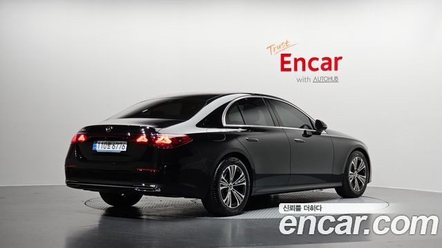 Mercedes-Benz E-Class E200 Avantgarde
