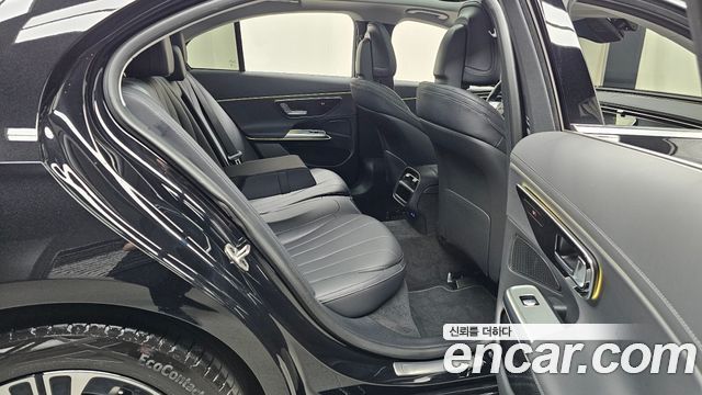Mercedes-Benz E-Class E200 Avantgarde