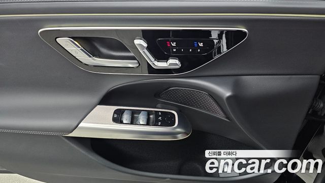 Mercedes-Benz E-Class E200 Avantgarde