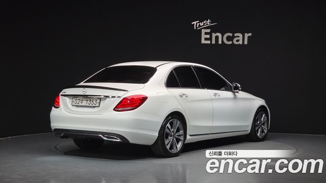 Mercedes-Benz C-Class C200 Avantgarde
