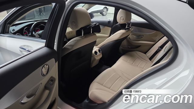 Mercedes-Benz C-Class C200 Avantgarde