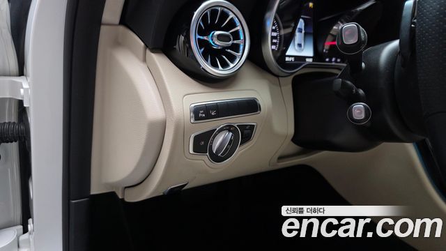 Mercedes-Benz C-Class C200 Avantgarde